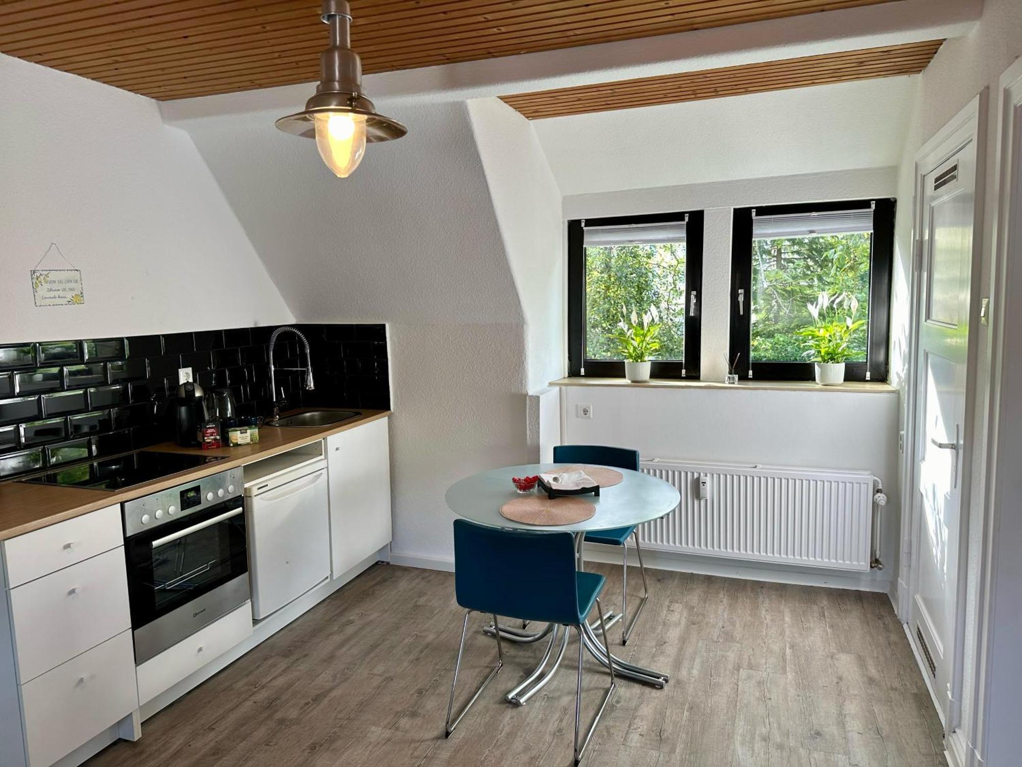 Idyllisches Zentrales Appartment - 24 H Check Inn Flensburgo Esterno foto
