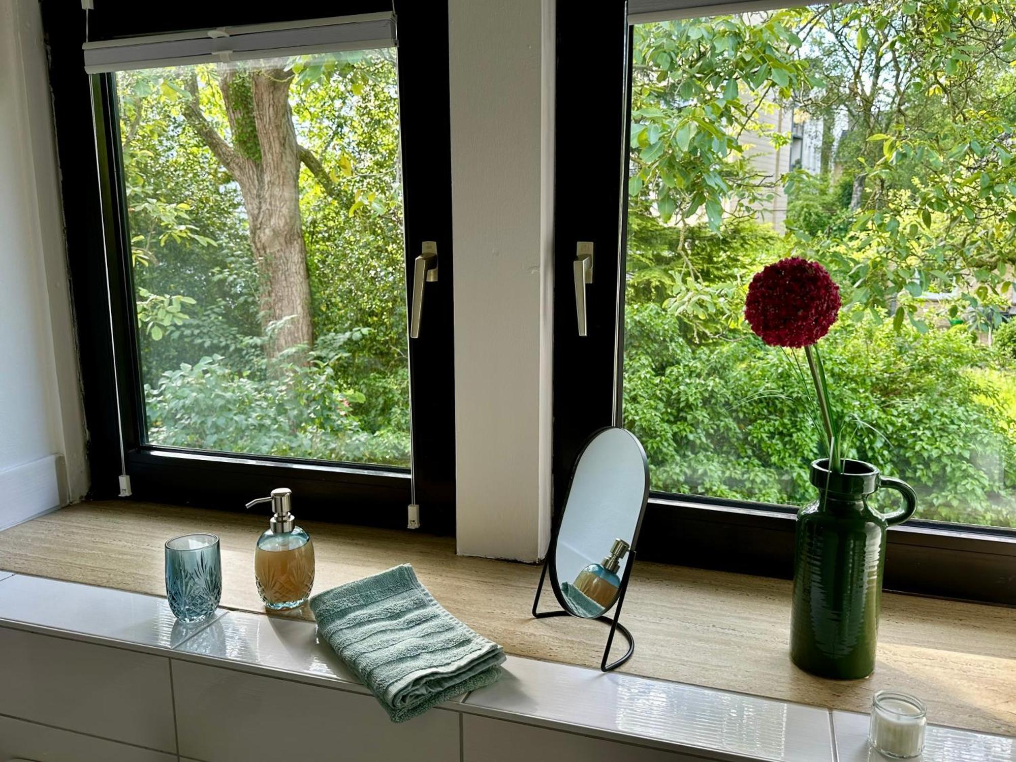 Idyllisches Zentrales Appartment - 24 H Check Inn Flensburgo Esterno foto